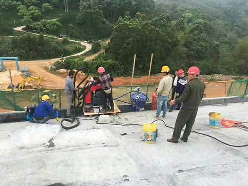 楼房建筑顶部防水聚脲喷涂施工案例